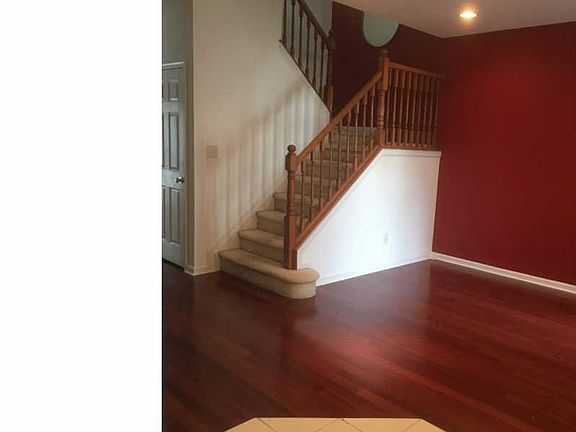 2nd image of 402 Tuvira Ln