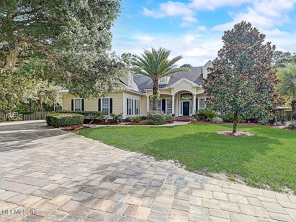 2nd image of 132 MAGNOLIA HAMMOCK Drive