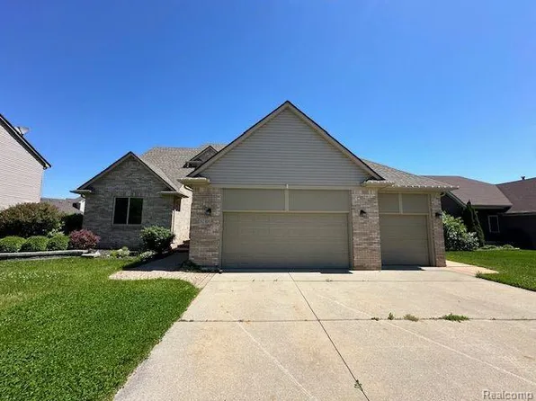 52316 Schnoor St, New Baltimore, MI 48047