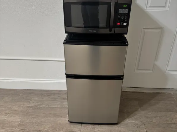 7952 Shalimar St, Miramar, FL 33023