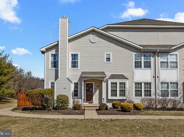 6003 Spruce Mill Dr, Yardley, PA 19067