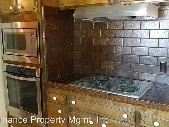 3rd image of 849 E Pinedale Ave