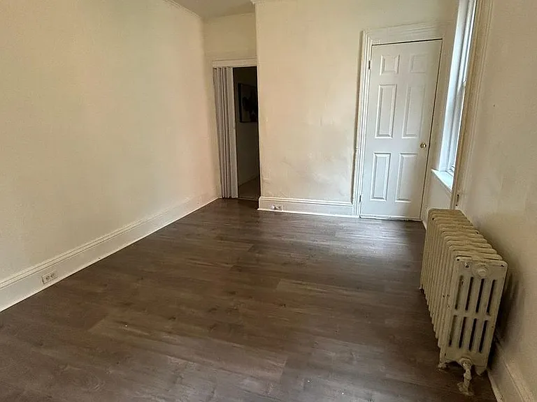 216 Pearl St — Photo 4