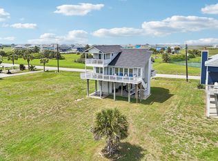 18423 Shaman Dr, Galveston, TX 77554