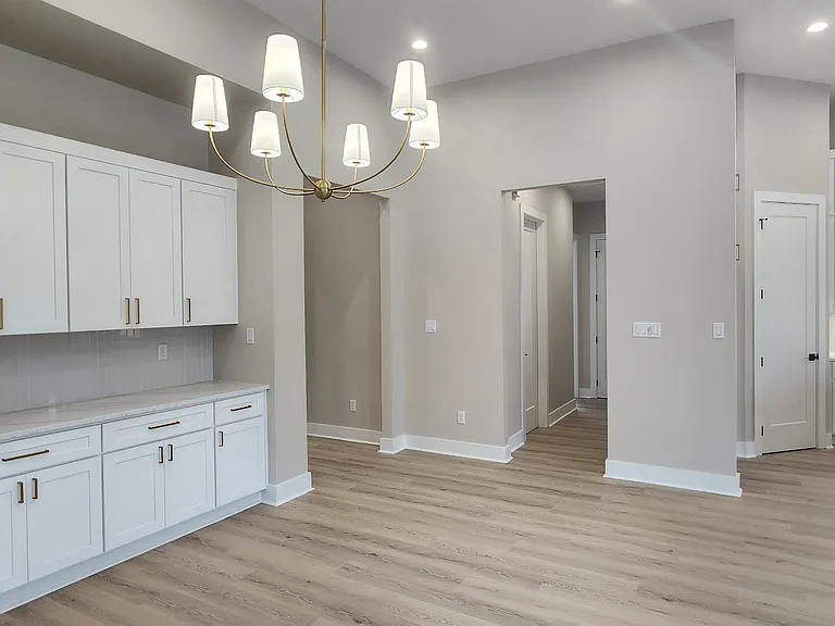 26 Mountain Brook Rd — Photo 5