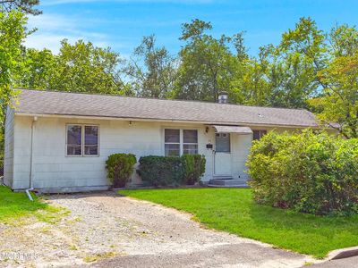 95 Belmont Drive, South Toms River, NJ, 08757