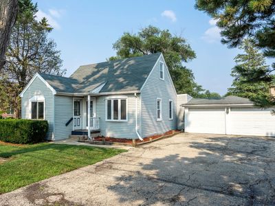 2209 Douglas Ave, Des Plaines, IL, 60018