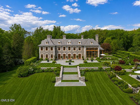 2nd image of 14 Meadow Ln