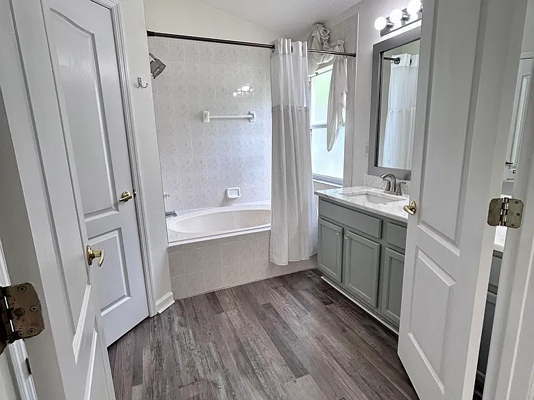 15345 Markham Dr — Photo 9