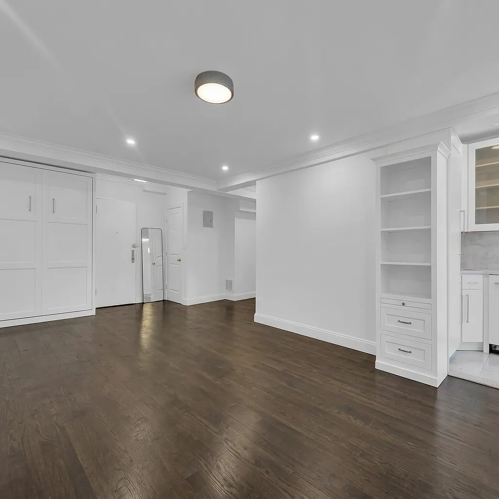 45 West 54th Street — Photo 1