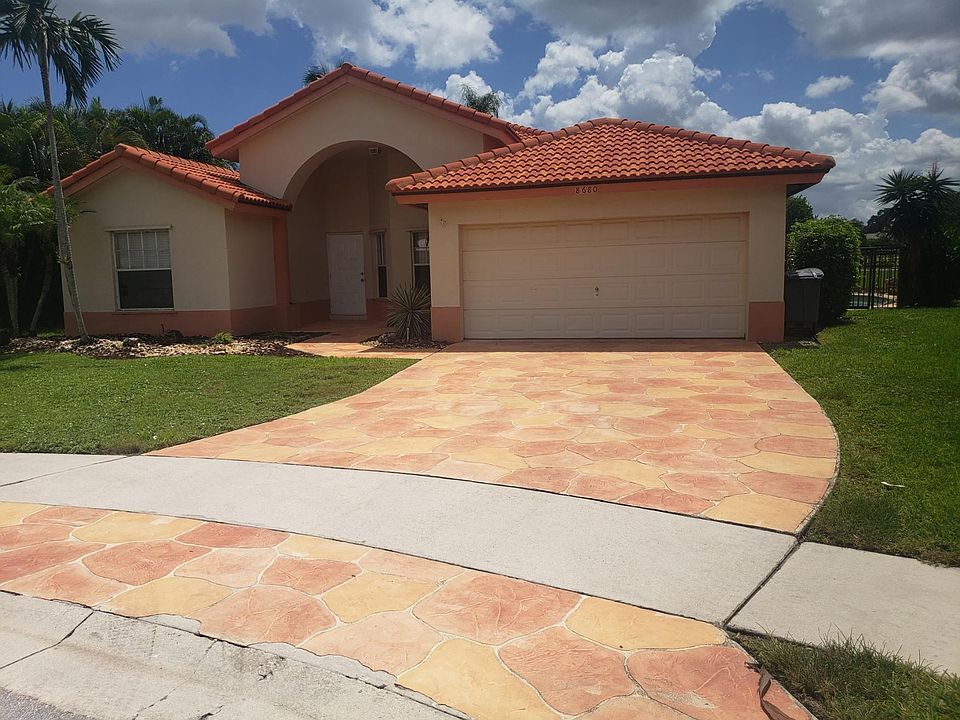 1st image of 8680 Rosalie Ct