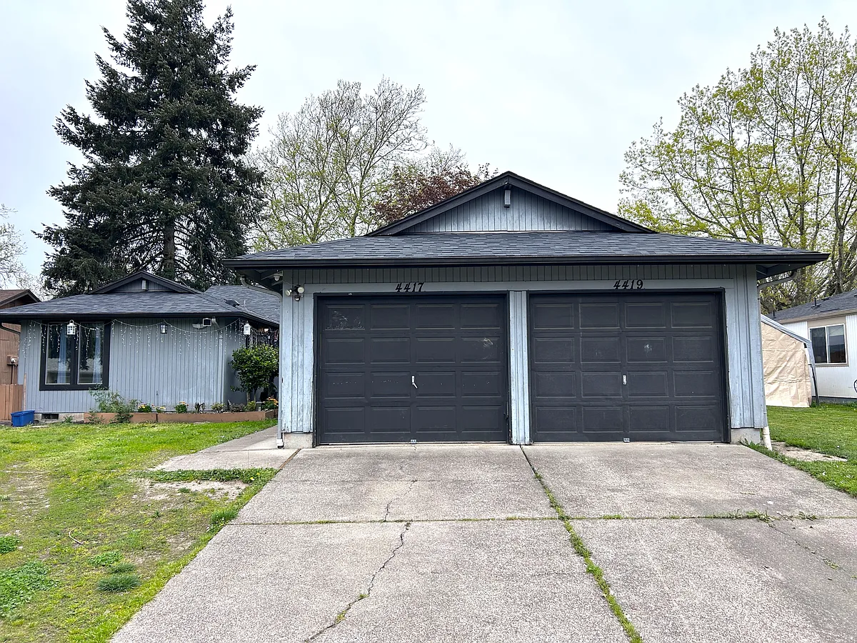Building Photo - 4419 Madrona Pl SE