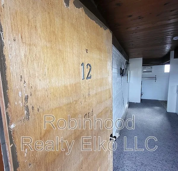 340 6th St #12 — Photo 2