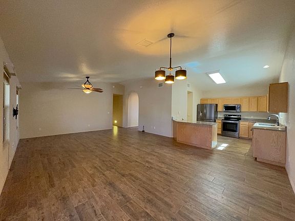 4th image of 3858 Plaza Margarita