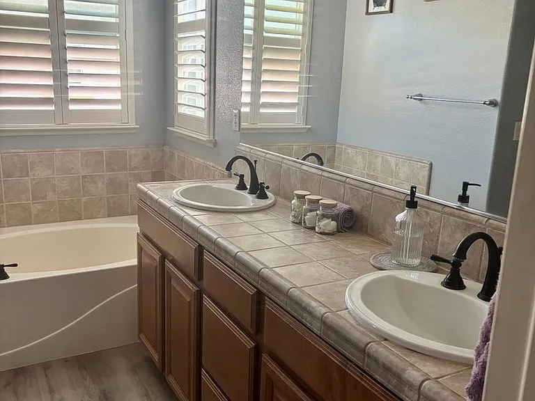 52 Seraspi Ct — Photo 14