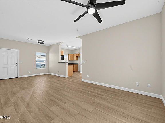 5th image of 3817 W OREGON Avenue