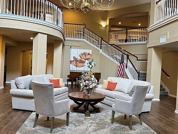 5th image of 2815 Kings Crossing Dr APT 309