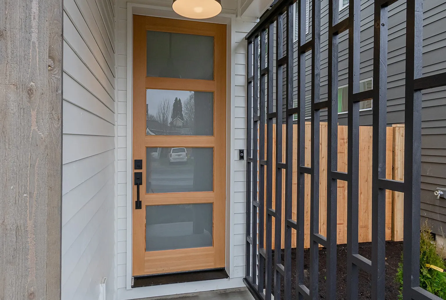 4BR/2.5BA 2023 Craftsman with Designer Finishes Eastmoreland (SE Portland) — Photo 3