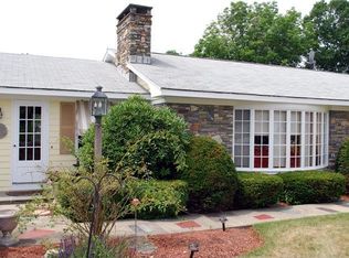 24 Murphy Dr, Cumberland, RI 02864