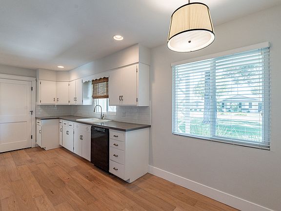 4th image of 6438 E Calle Redondo