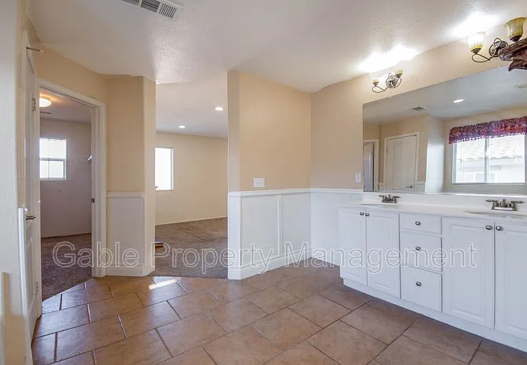37400 Queen Anne Pl — Photo 11