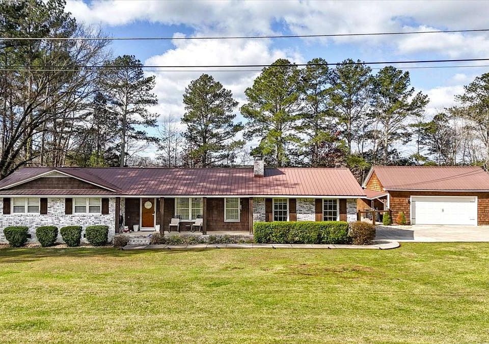 1st image of 189 Blackwood Ct SE