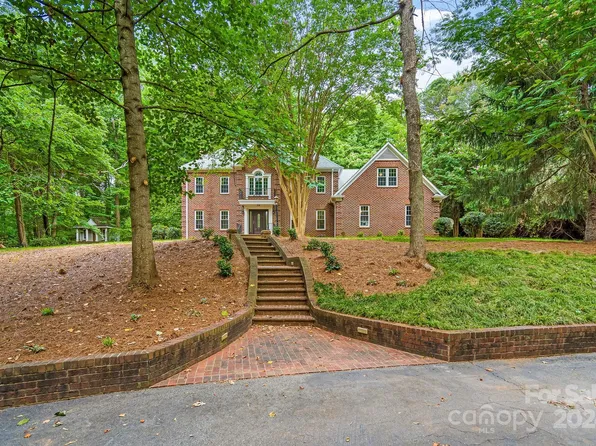 358 Colonial Dr, Asheboro, NC 27205