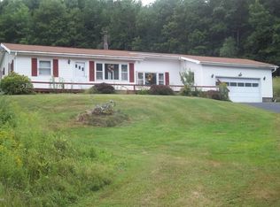 15 Grossetto Ln, Damascus, PA 18415