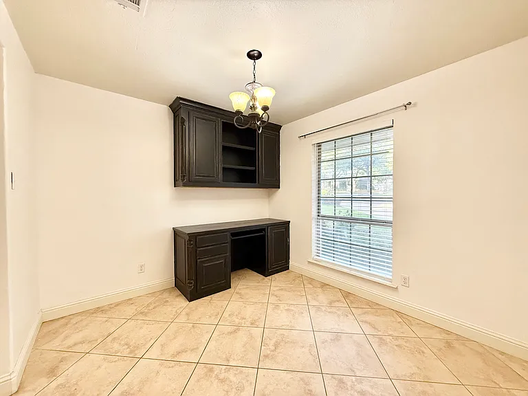 5100 Oak Timbers Ct — Photo 32