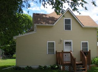 223 5th Ave NE, Valley City, ND 58072