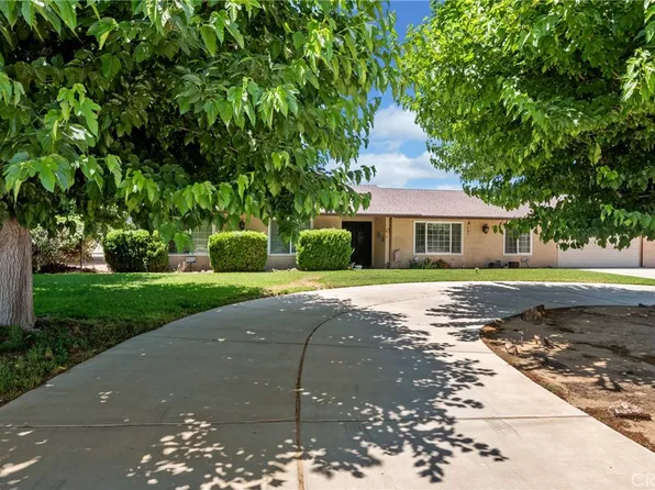 7570 7th Ave, Hesperia, CA 92345