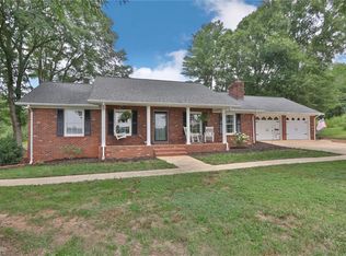 5224 Sparks Rd, Hamptonville, NC 27020