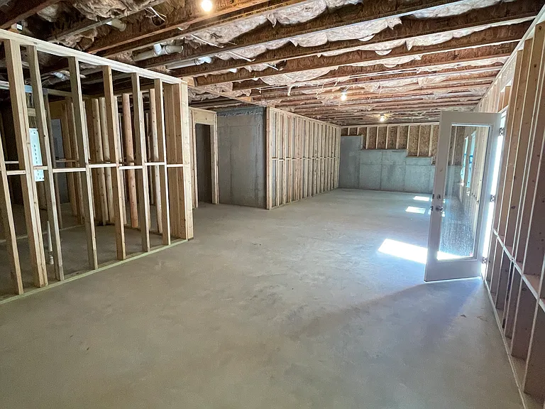 165 Paxton Ln — Photo 15