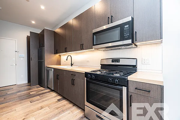 Rented by The KCI Group | media 4