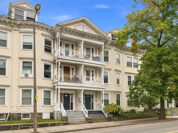 472 Warren St, Dorchester, MA 02121