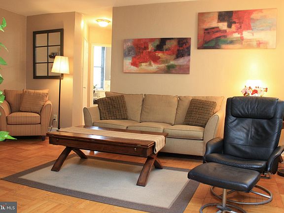 3rd image of 2601 Pennsylvania Ave APT 904