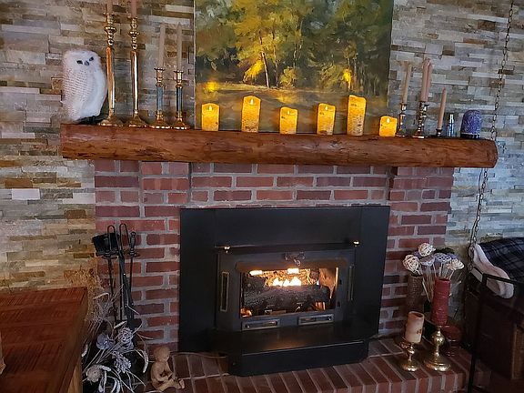 Gas/Wood Fireplace
