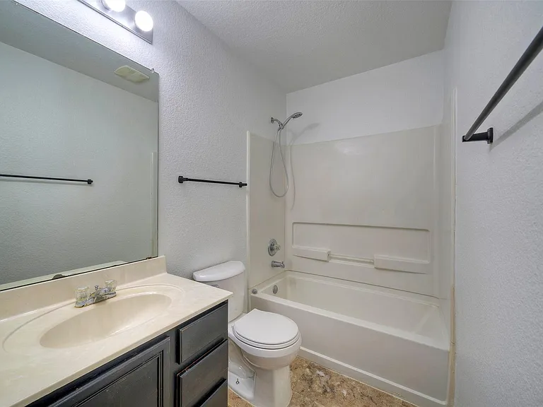 140 Plum Path — Photo 14
