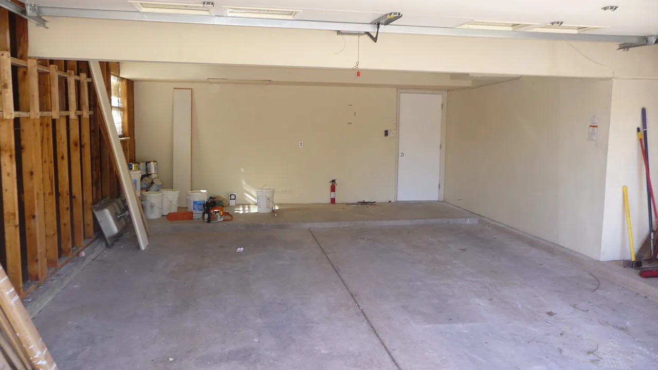 4 bed, 2520 sqft, $2,600 — Photo 4