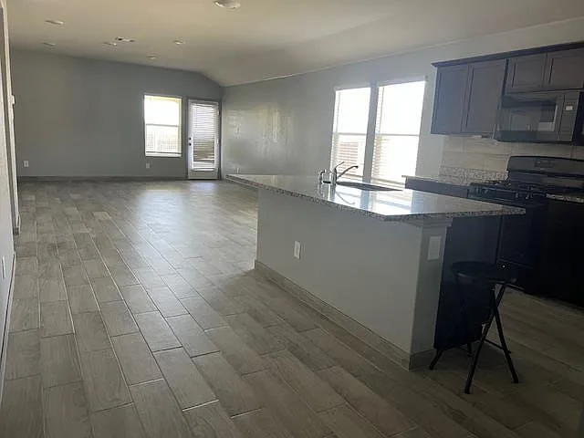 133 Lily Pond Trl — Photo 3