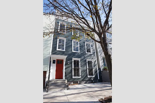 Rented by Stribling | media 6