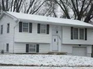 1001 Caroline Ter, Indianola, IA 50125