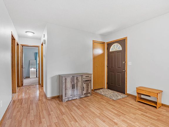 4th image of 908 38th Ave