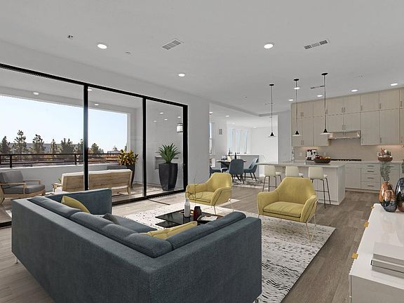 Toll Brothers Russell Square at Metro Crossing Great Room