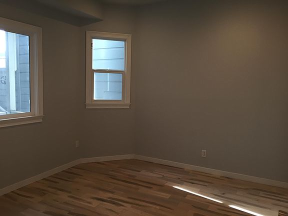 5th image of 2429 24th St #A