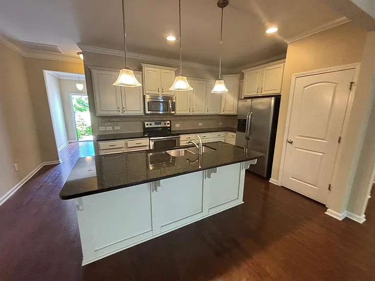 451 Shakespeare Dr — Photo 18