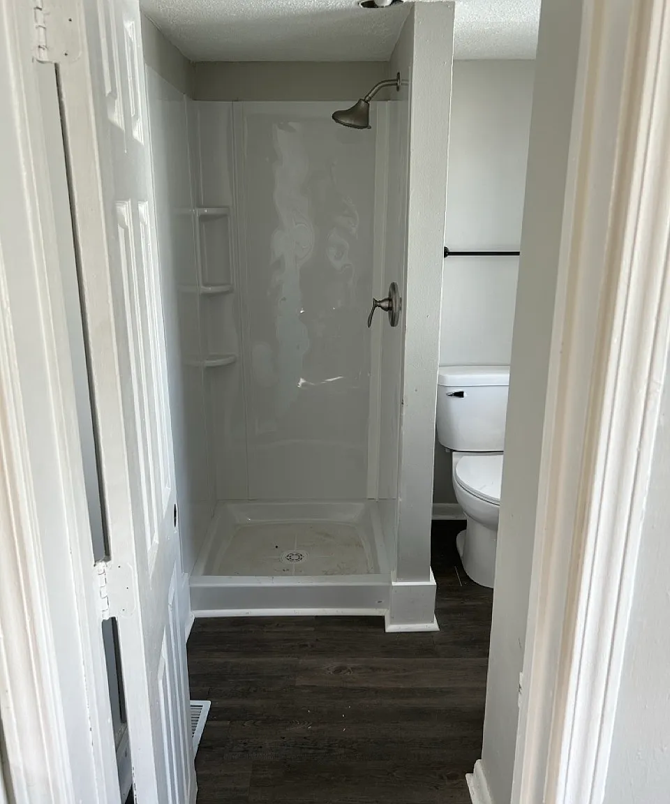Studio, 300 sqft, $725 — Photo 4