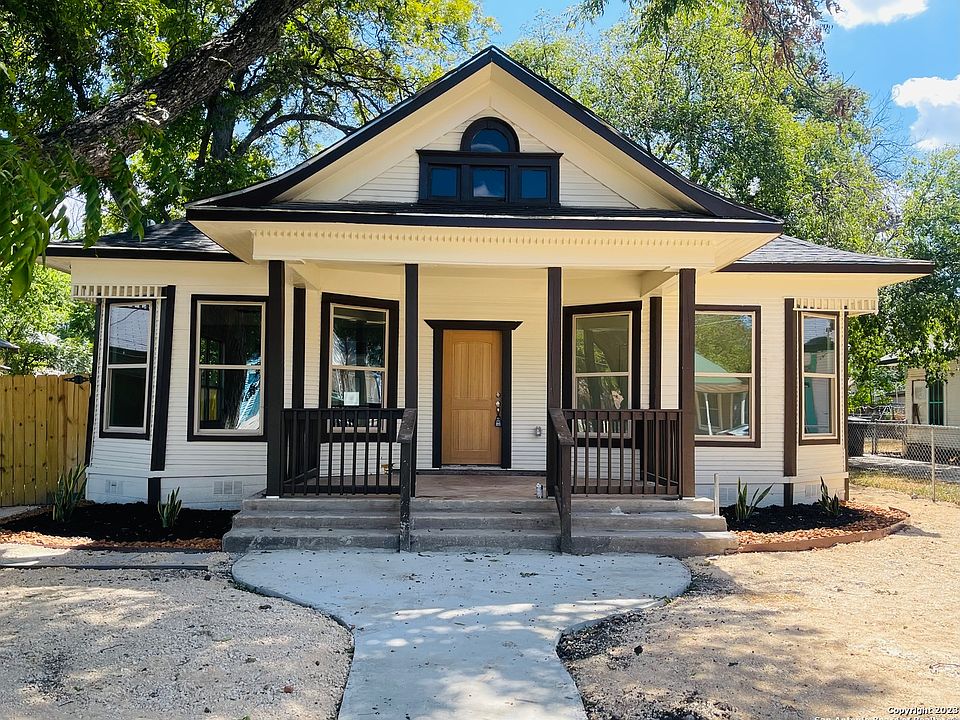 1st image of 128 CHICAGO BLVD