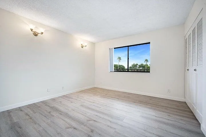 7770 Tahiti Ln #405 — Photo 12