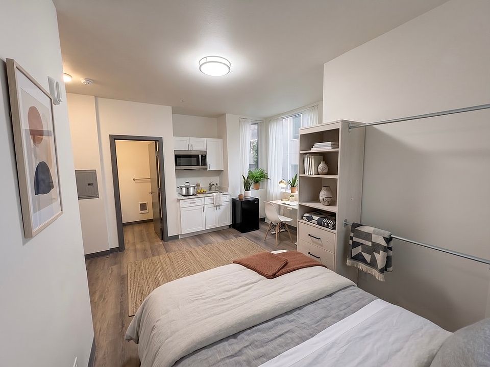 1st image of 4544 20th Ave NE #104